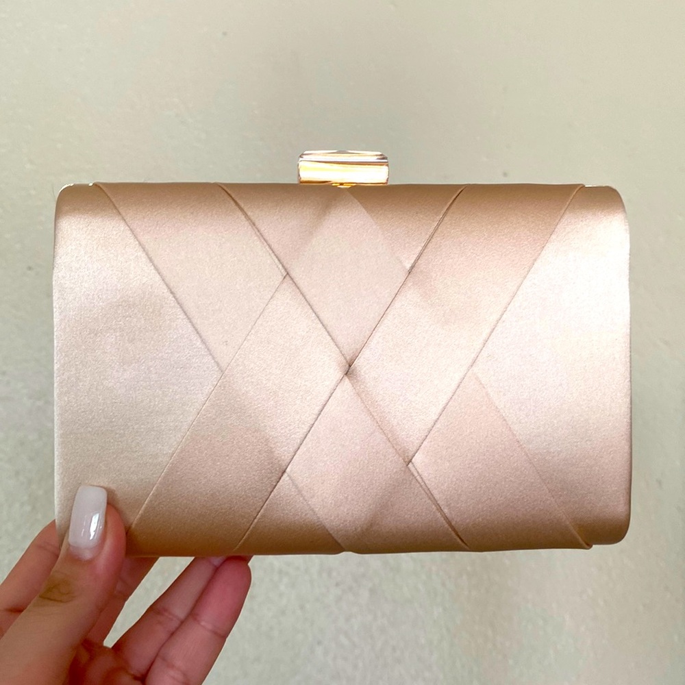 Small clutch